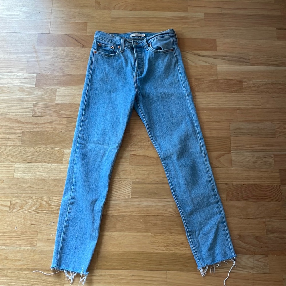 Brand new Levi wedgie jeans